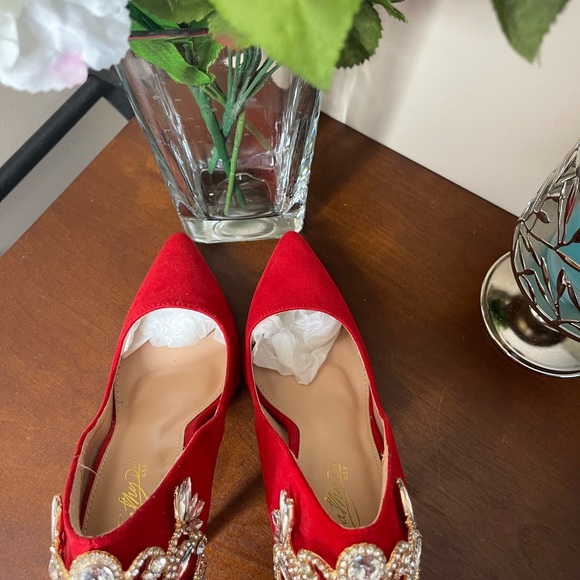 Never worn before - Picture 6 of 6